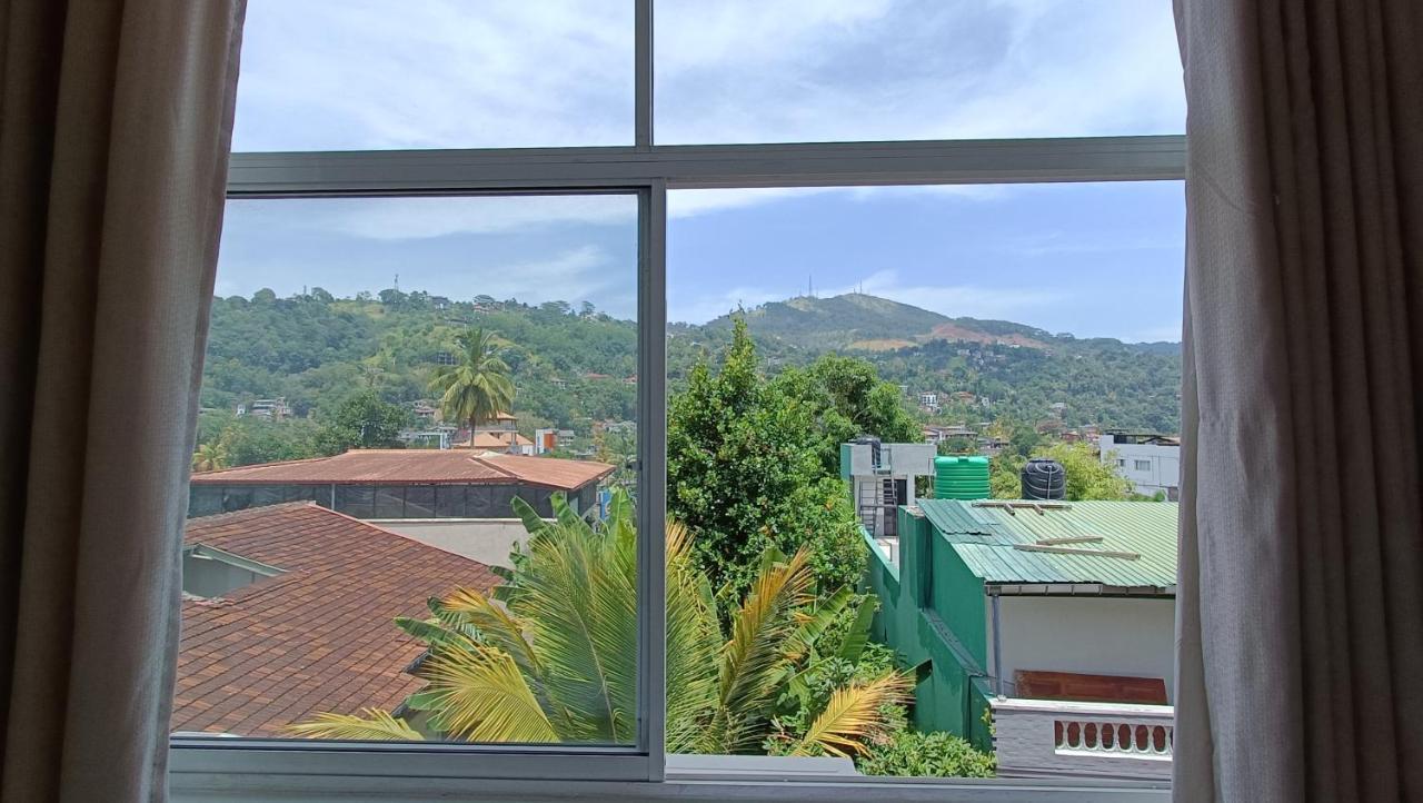 Smile Hub Kandy -Youth Hostel- Екстериор снимка